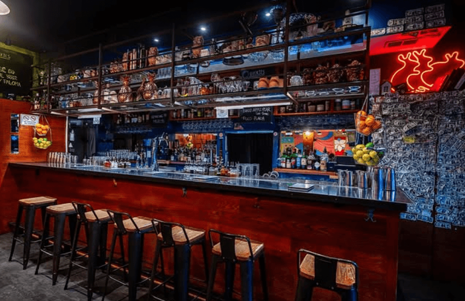 Service Bar in Washington, DC Bar Image